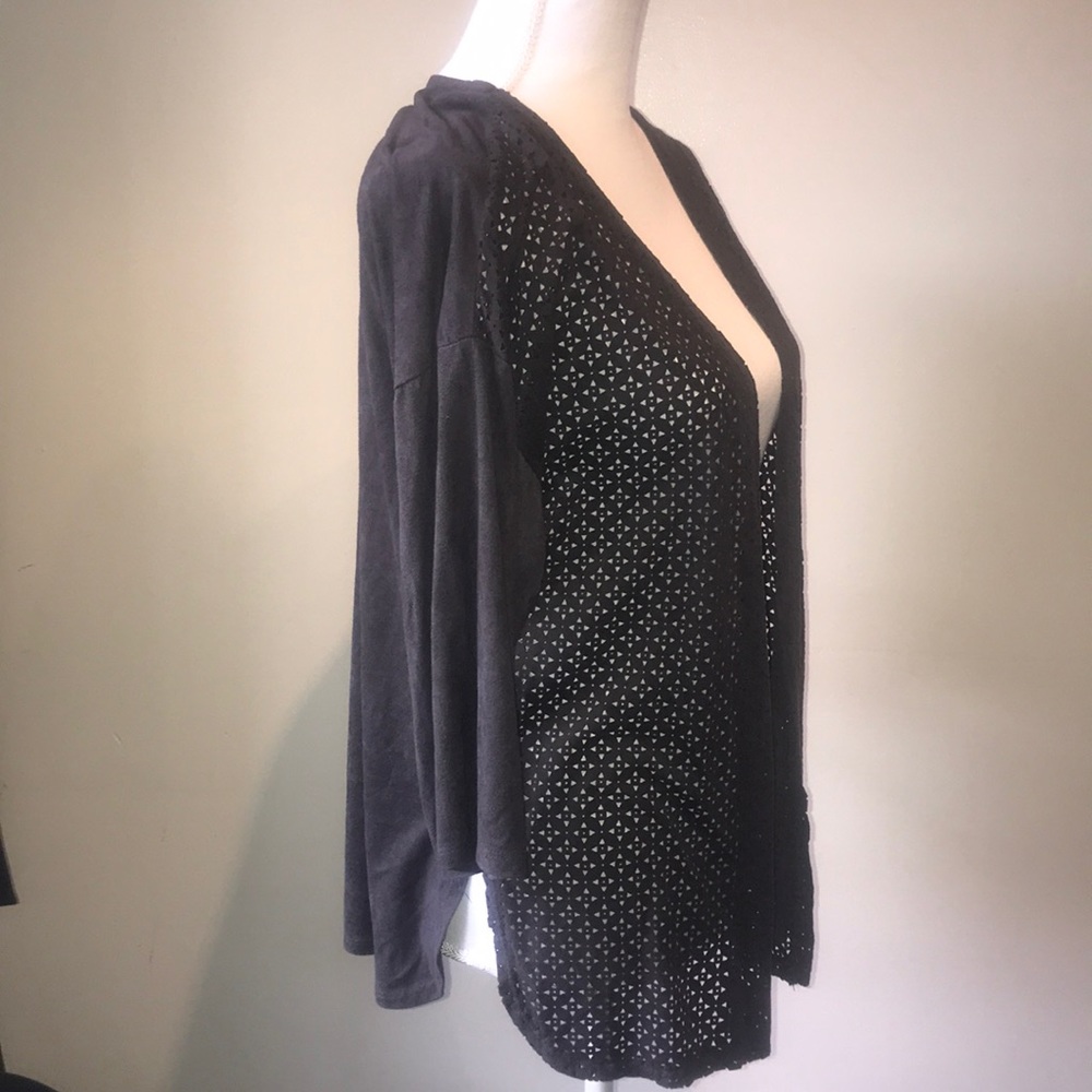 Cardigan - Picture 2 of 6